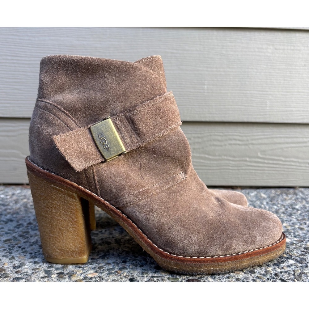 UGG Australia‎ Brienne Suede Heeled Buckle Ankle Boots Women's Size 7